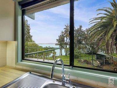 10 Marine Parade, Rocky Point