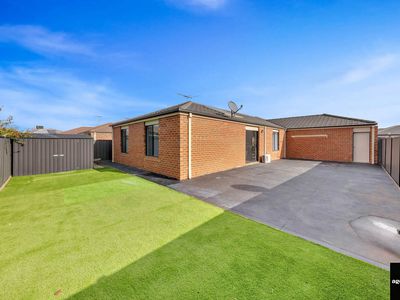 8 Berowa Street, Tarneit