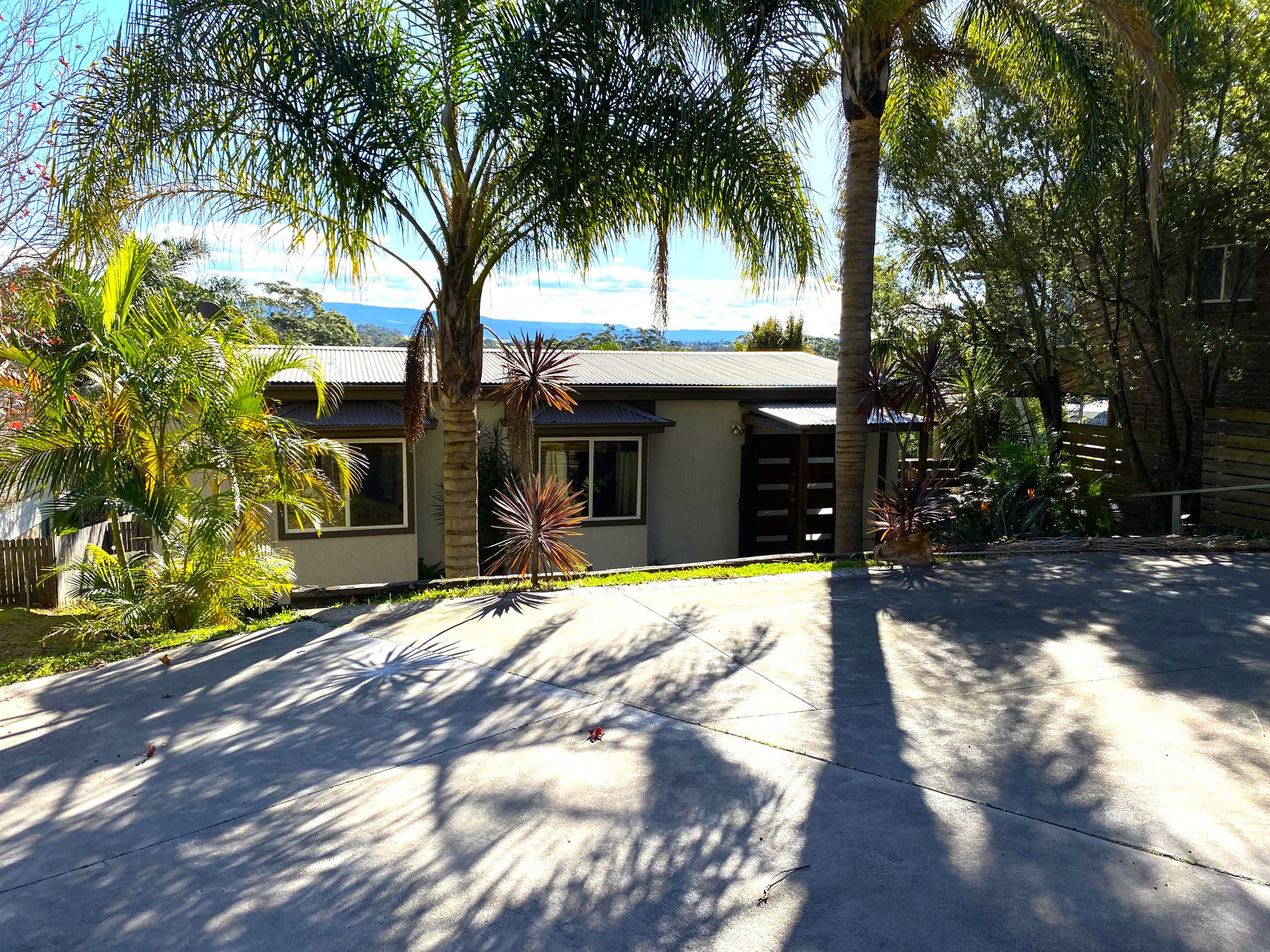 63 Kings Point Drive, Kings Point