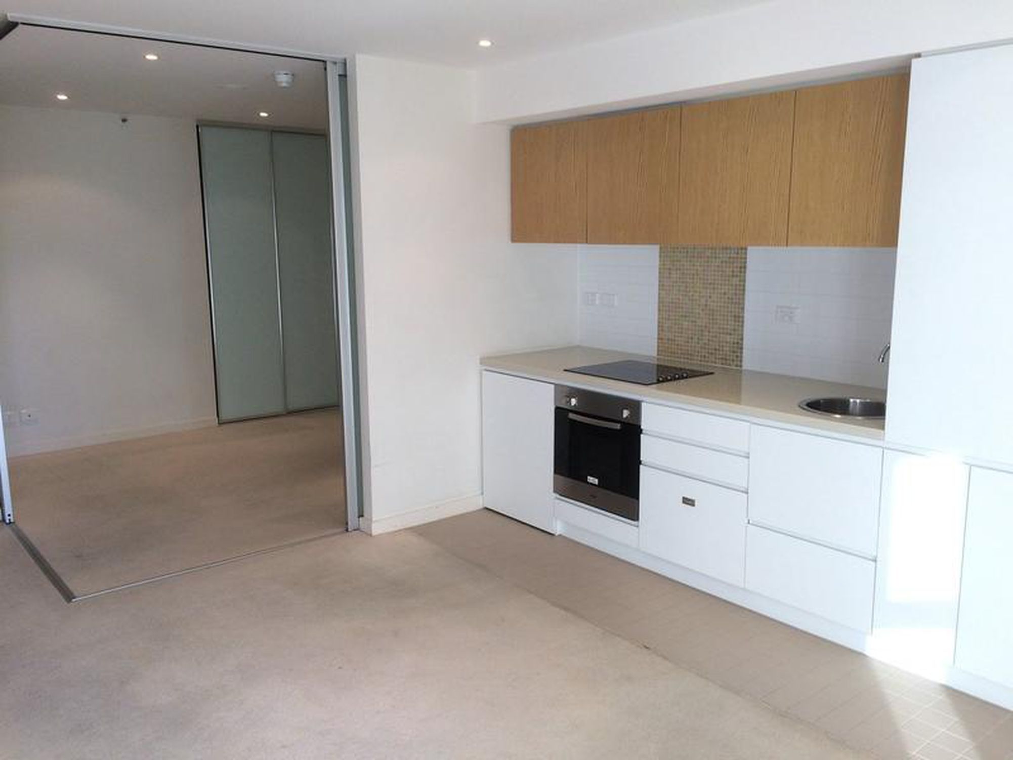 608 / 10 Balfours Way, Adelaide