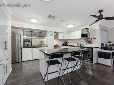 10 Pecan Court, South Lake