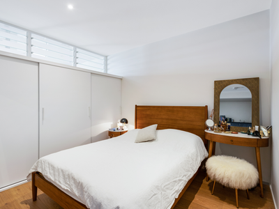 302 / 28 Riddell Parade, Elsternwick
