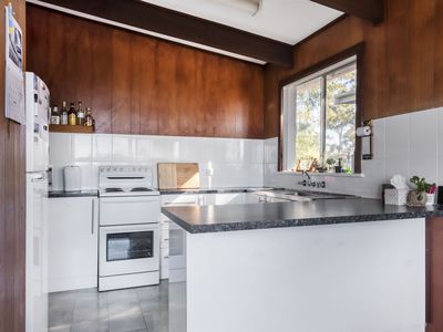 15 Hilltop Crescent, Mollymook