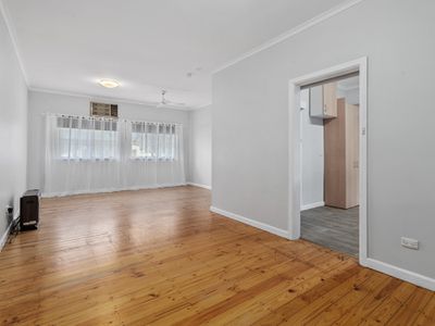 32 Scoullar Street, Finley