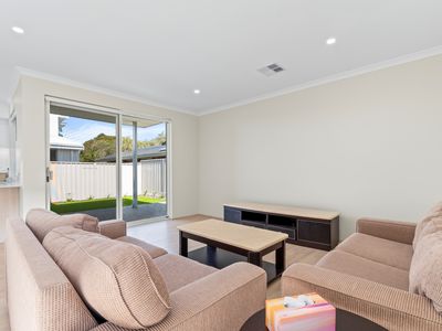 1 Duff Place, Booragoon