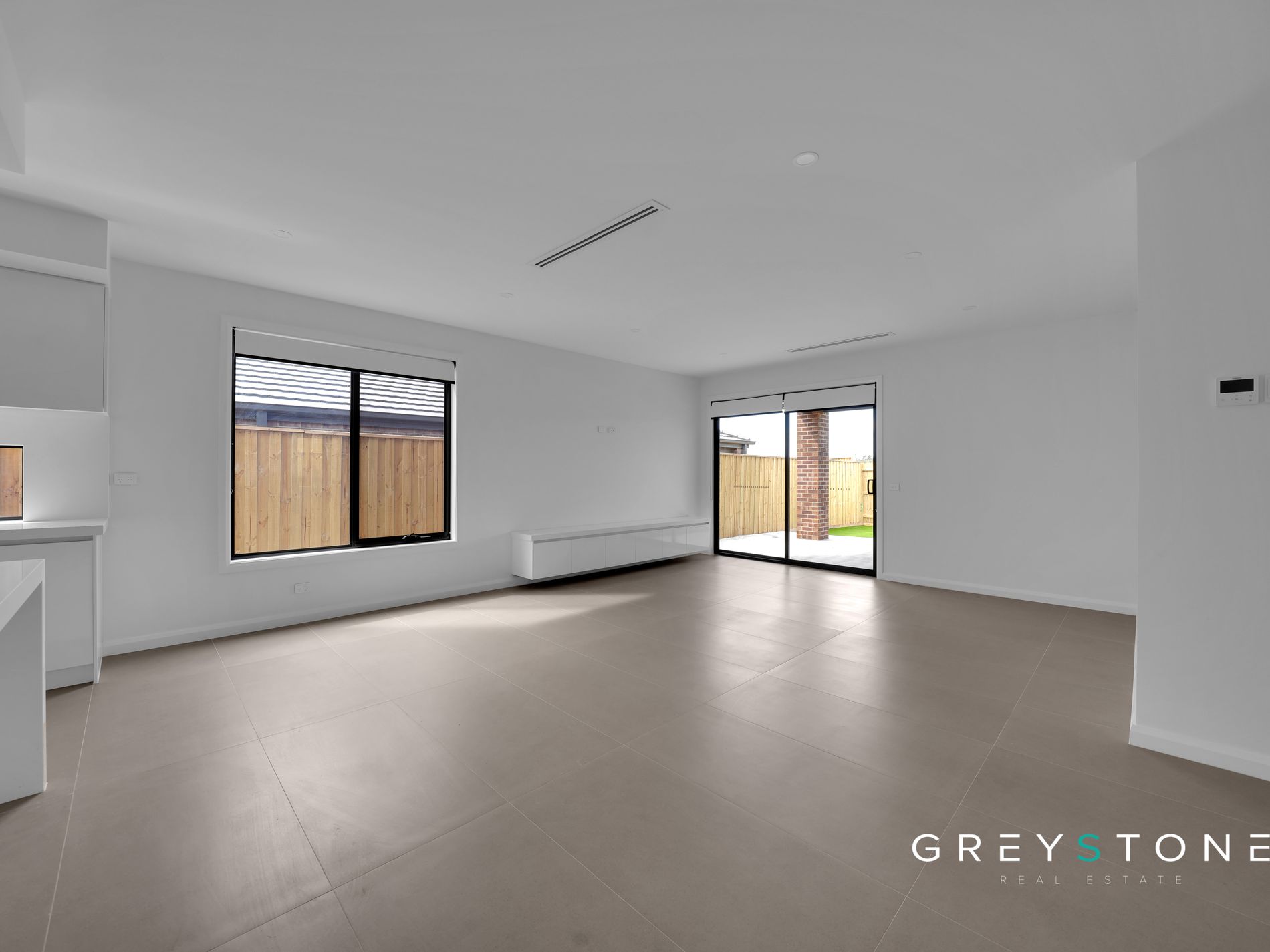 11 Platt Drive, Maddingley