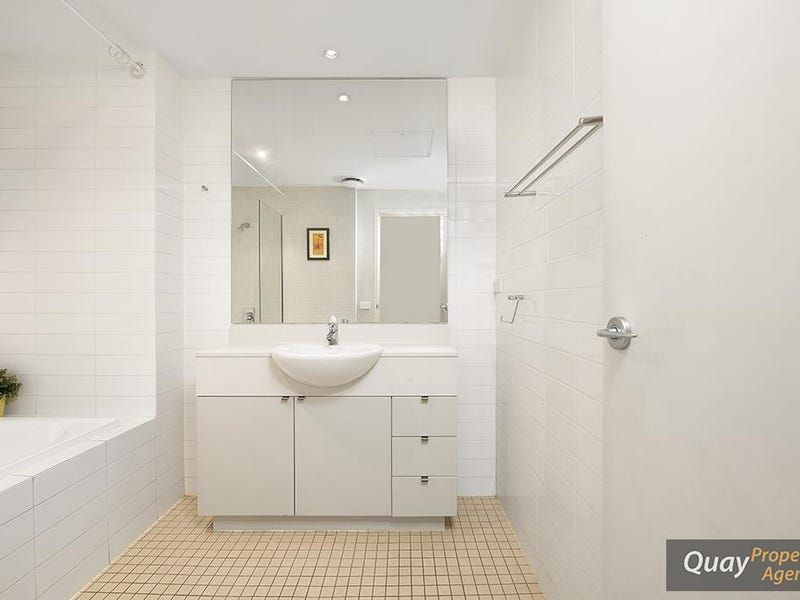 222 / 25 Bennelong Pwy, Wentworth Point