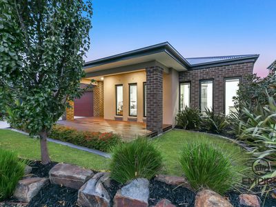 2 Lilydale Avenue, Clyde North