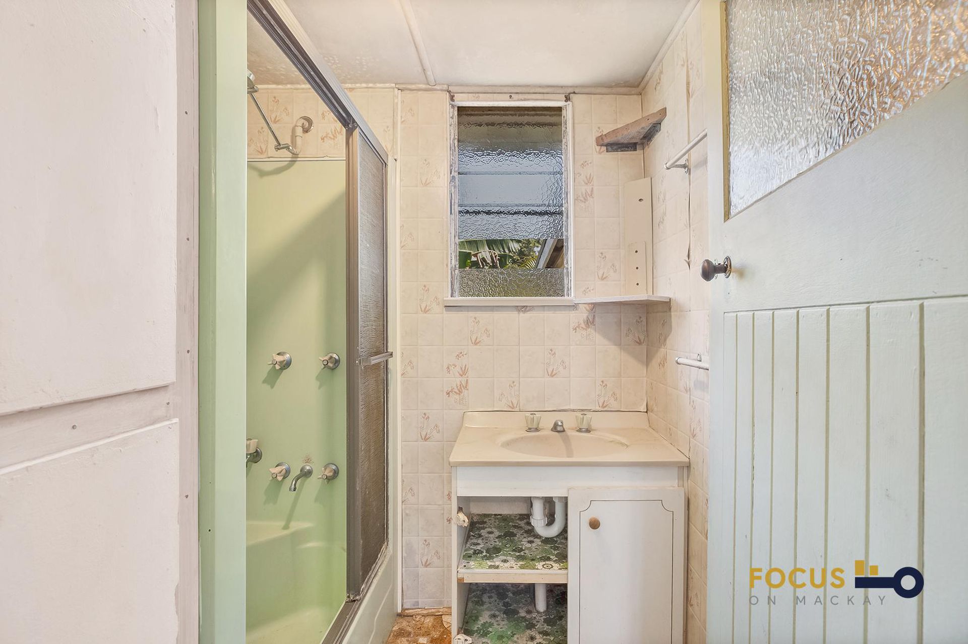 4 Sarina Beach Road, Sarina