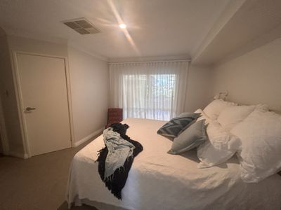 12 Bascombe Rise, Hillarys