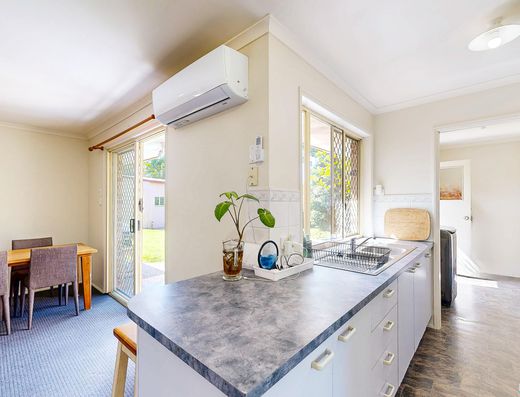 Rare 879 m² Block with Shed in Sought-After Old Tewantin image 4