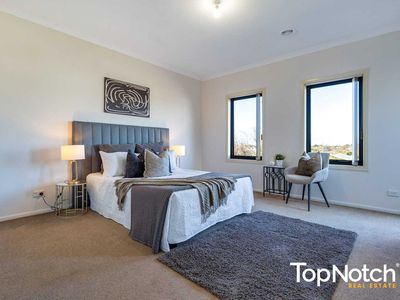 70 Hamilton Hume Parade, Craigieburn