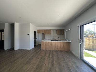 2 Settlement Road, Belmont