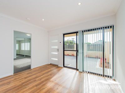 103A Centre Street, Queens Park