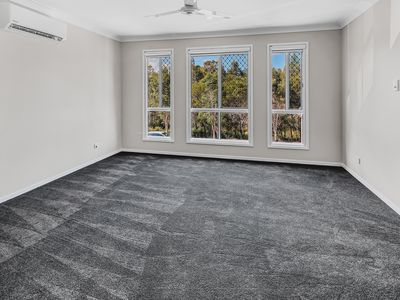 27 Chrome Drive, Pimpama