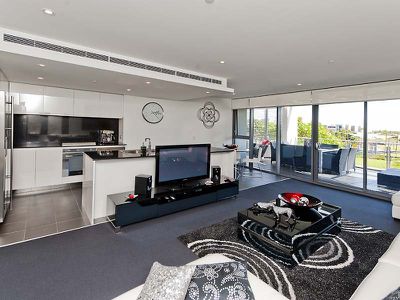 203 / 96 Bow River , Burswood