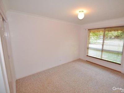 8 Pine Knoll Drive, Dubbo
