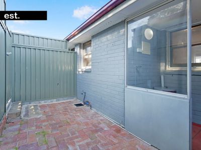 2 / 53 Yates Avenue, Dundas Valley