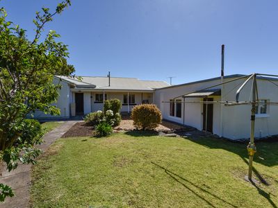 92 Lake Terrace East, Mount Gambier