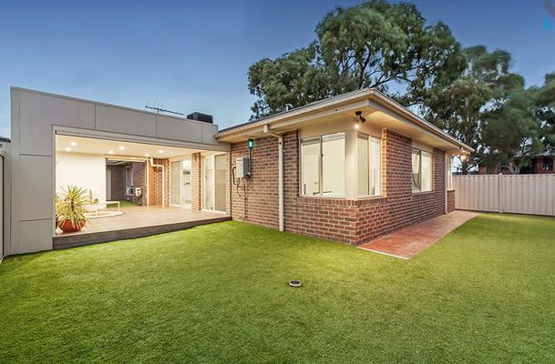 83 Sandover Drive, Roxburgh Park