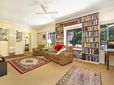 4 Fryers Road, Chewton