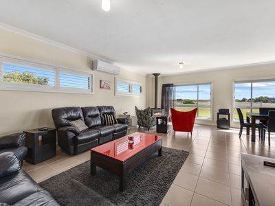 21 LAKESIDE DRIVE, Beachport