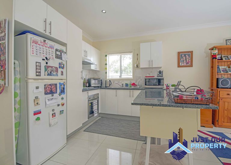 11A Mckevitte Ave, East Hills
