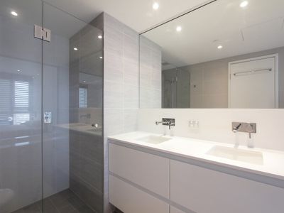 806 / 21 Bow River, Burswood