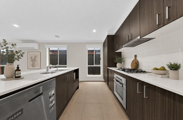 10 Comfort Road, Roxburgh Park