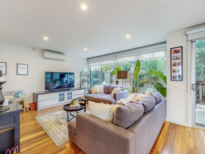 2 / 100 Kororoit Creek Road, Williamstown