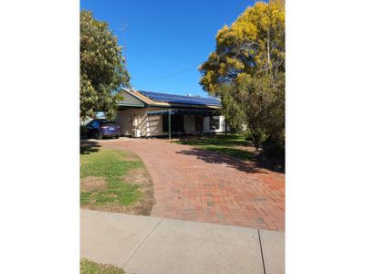 024 Railway Avenue, Leitchville