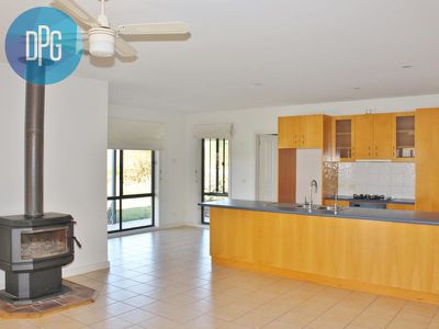 217 Ogilvies Road, Mansfield