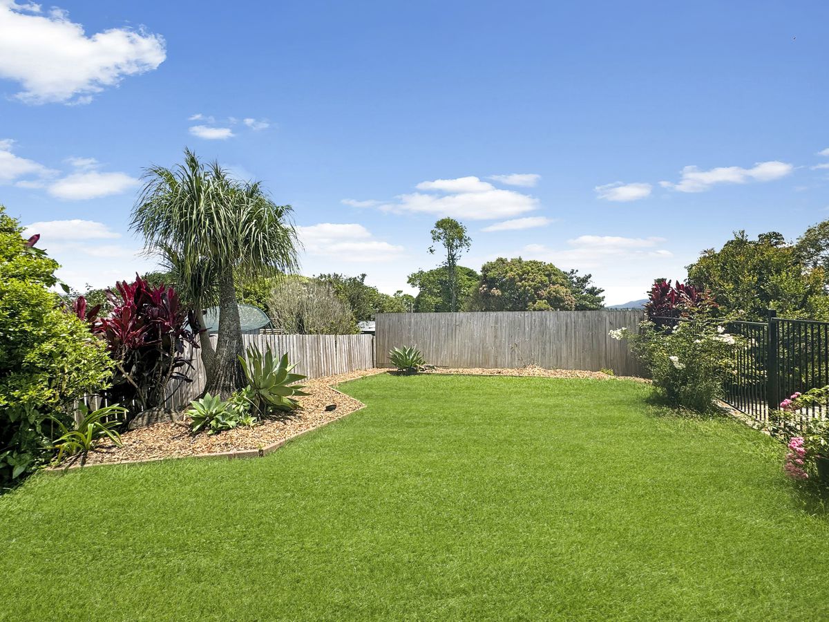 14 Storer Street, Atherton