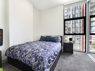 702 / 28 Burelli Street, Wollongong
