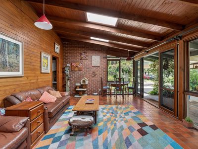 32 L L Road, Officer