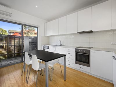 37 Waxflower Crescent, Bundoora