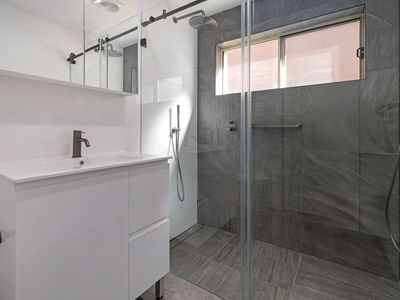 2 / 9 Brae Street, Bronte