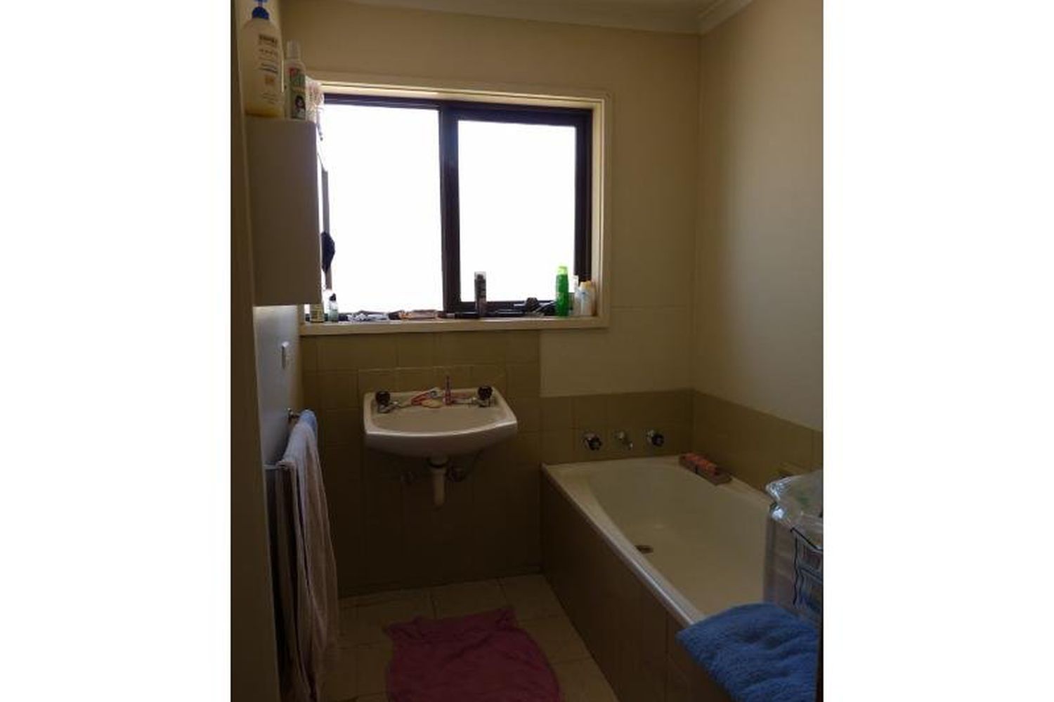 7 Glenister Place, Horsham
