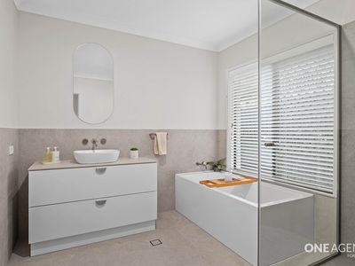 27 Scoparia Drive, Brookwater