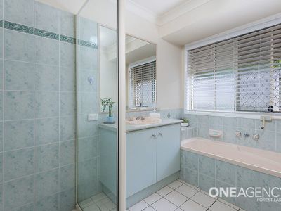 7 Snowbird Pl, Wishart