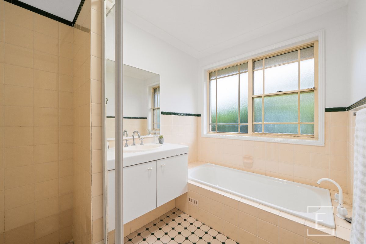 2 Sherwood Place, North Ryde