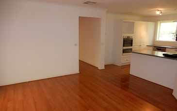 3 Parkview Circ, Beaconsfield