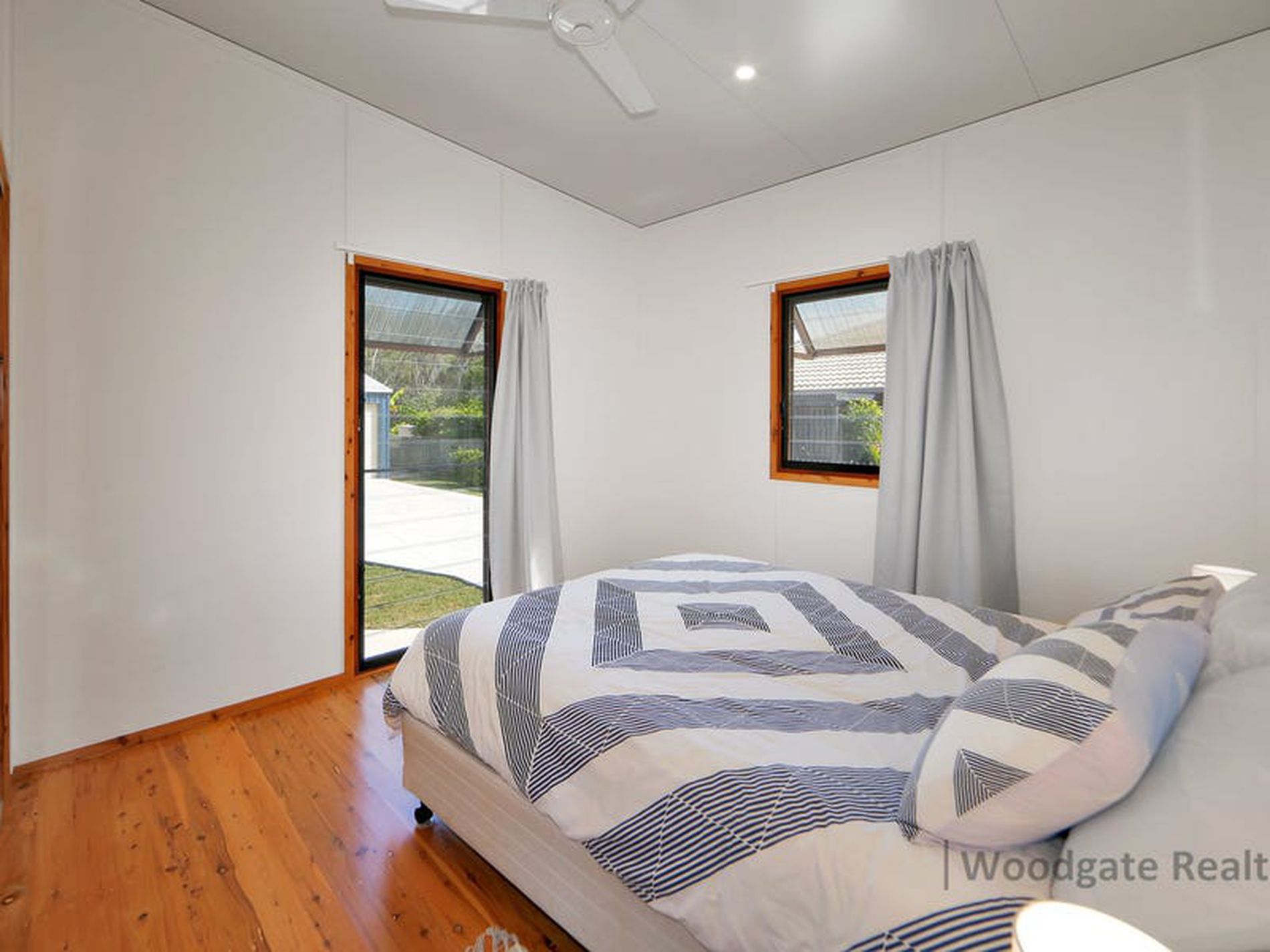 33 Mackerel St, Woodgate