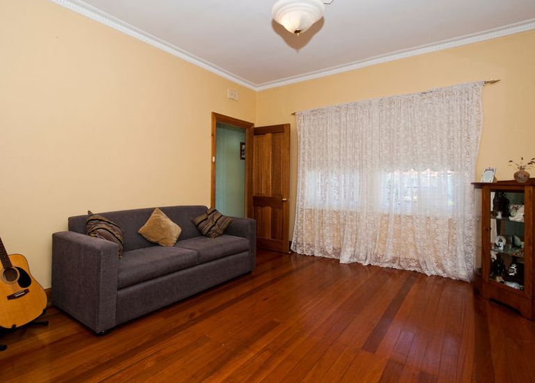 16 Hamilton Avenue, Warradale