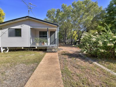 14B Lark Street, Longreach