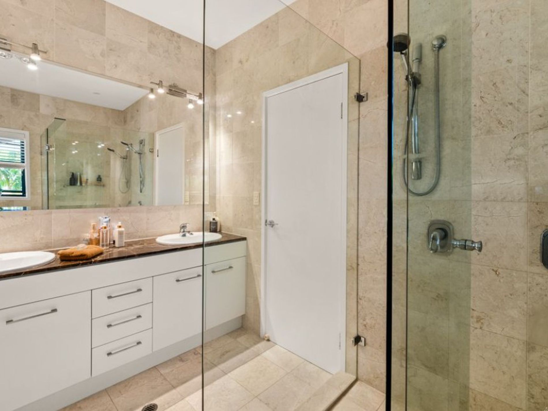 2 / 115 Peregian Springs Drive, Peregian Springs