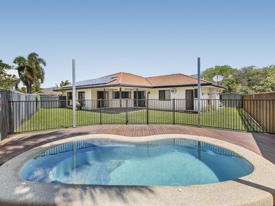 33 Woodbine Drive, Annandale