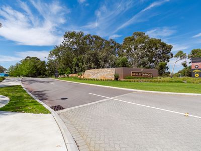16 Ashville Grange, Henley Brook