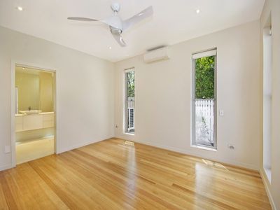 25 First Avenue, Railway Estate
