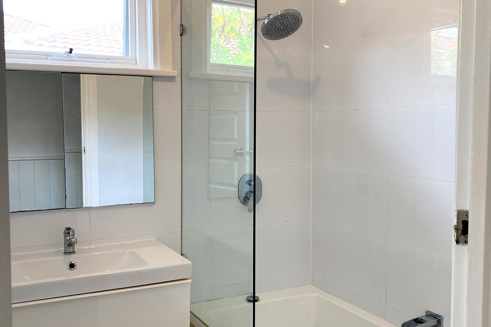 84 Safety Bay Rd, Shoalwater